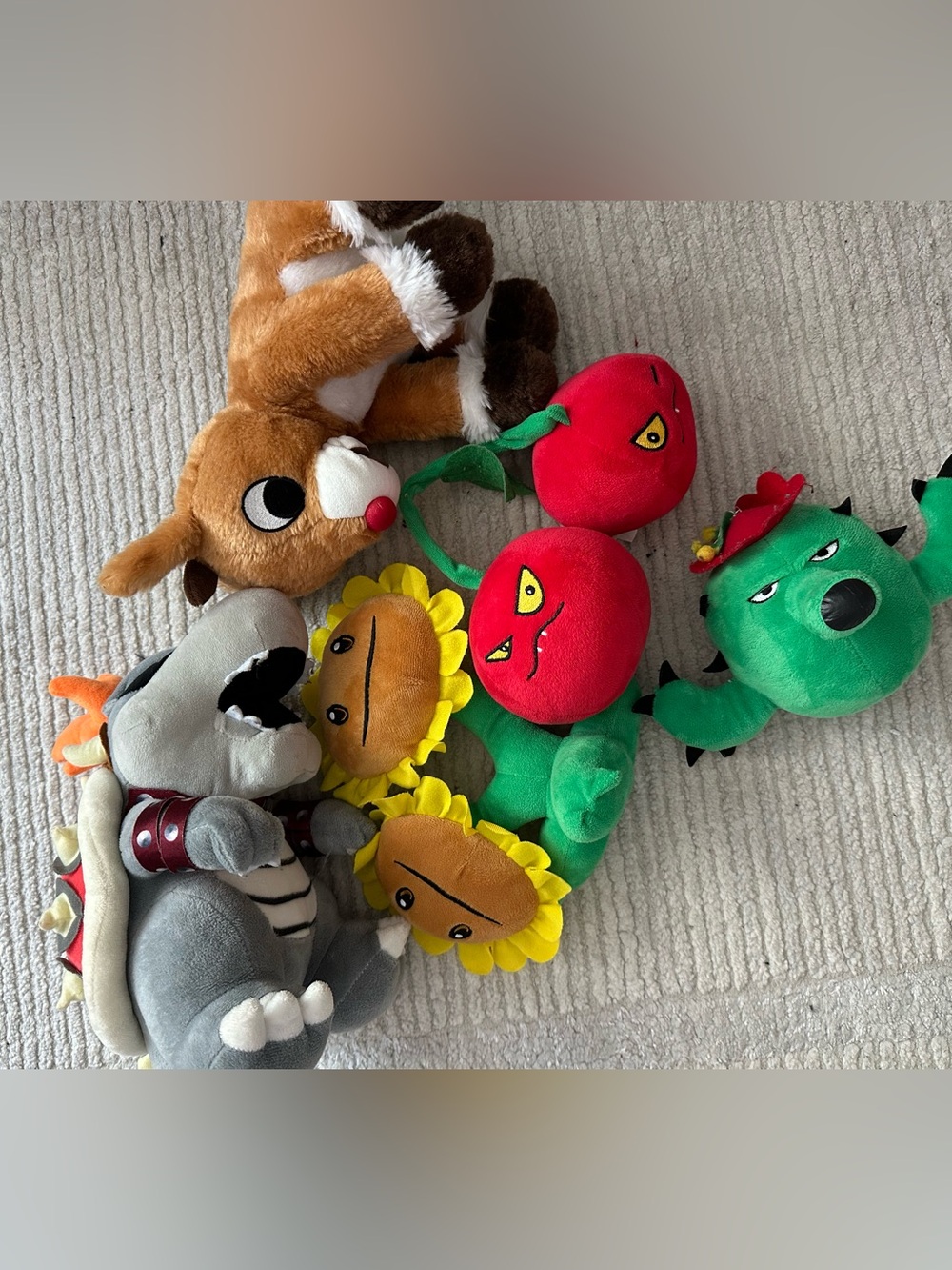 Random Plush Bundle